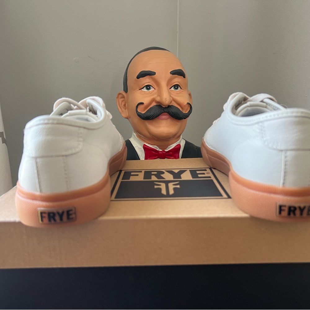 Frye women's White and Tan Sneakers - Picture 4 of 11